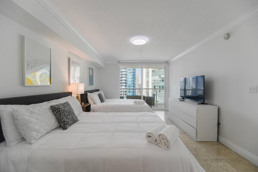 Centric Modern 40Thfloor Brickell Condo Free Parking By Palermo Home Miami Kültér fotó
