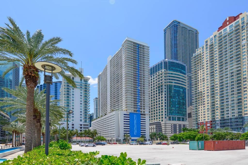 Centric Modern 40Thfloor Brickell Condo Free Parking By Palermo Home Miami Kültér fotó